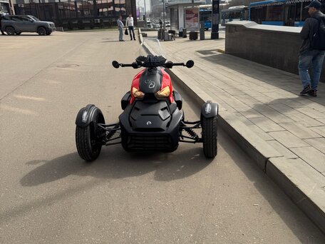 2024 BRP Can-Am Ryker, красный, 1200000 рублей, вид 3
