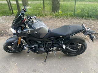 2015 Yamaha MT-09 (FZ-09), серый, 645000 рублей, вид 4