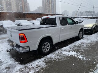 2020 Ram 1500 Crew Cab V, белый, 4000000 рублей, вид 5
