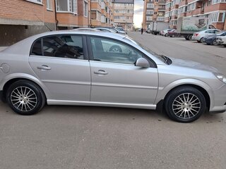 2008 Opel Vectra C Рестайлинг, серебристый, 530000 рублей, вид 3