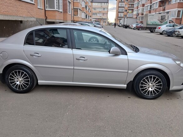 2008 Opel Vectra C Рестайлинг, серебристый, 530000 рублей - вид 2