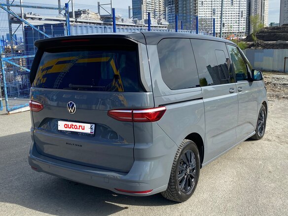 2022 Volkswagen Multivan T7, серый, 5850000 рублей - вид 31