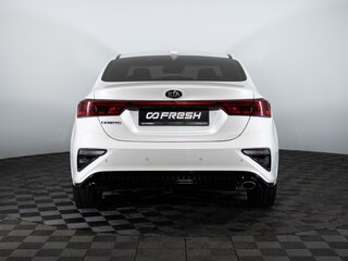 2021 Kia Cerato IV, белый, 2120000 рублей, вид 4