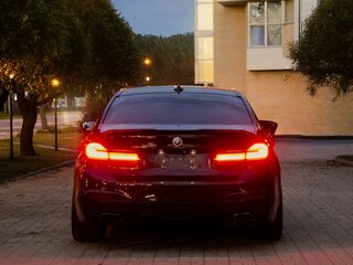2018 BMW 5 серии 530i xDrive VII (G30/G31/G38), чёрный, 2820000 рублей, вид 5