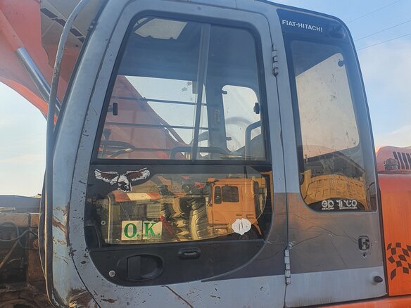 2004 Fiat-Hitachi Колёсные, красный, 2550000 рублей - вид 3