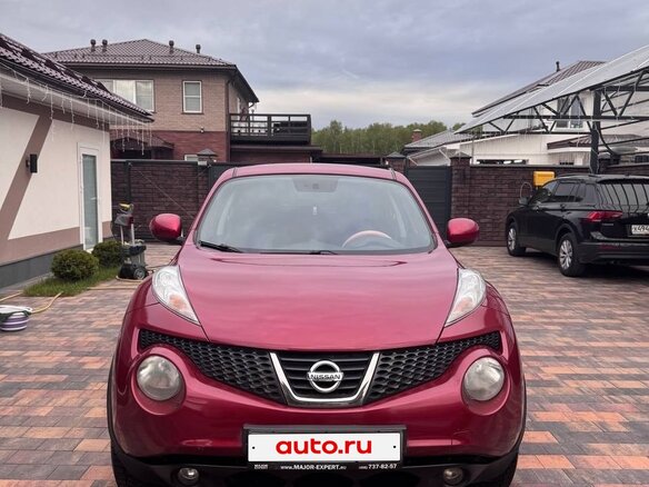 2011 Nissan Juke I, красный, 900000 рублей - вид 1