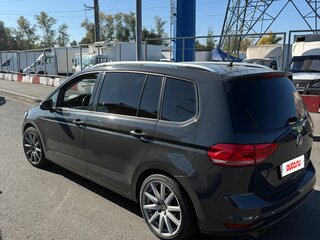 2016 Volkswagen Touran II, серый, 1520000 рублей, вид 3