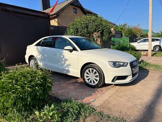 2014 Audi A3 III (8V), белый, 1650000 рублей, вид 2