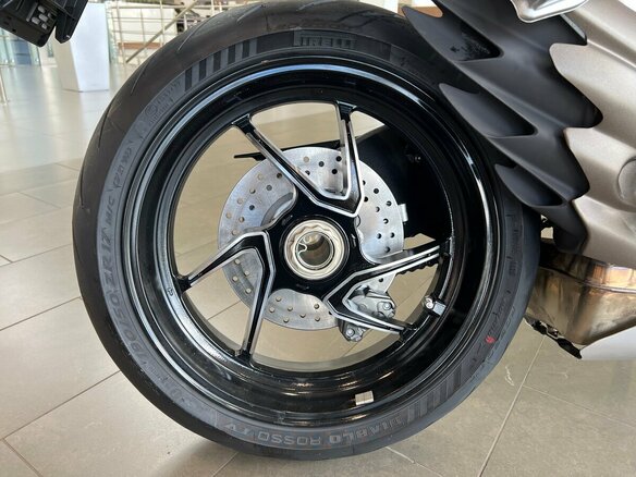2026 QJMotor SRK 921 RR, красный, 1200000 рублей - вид 14