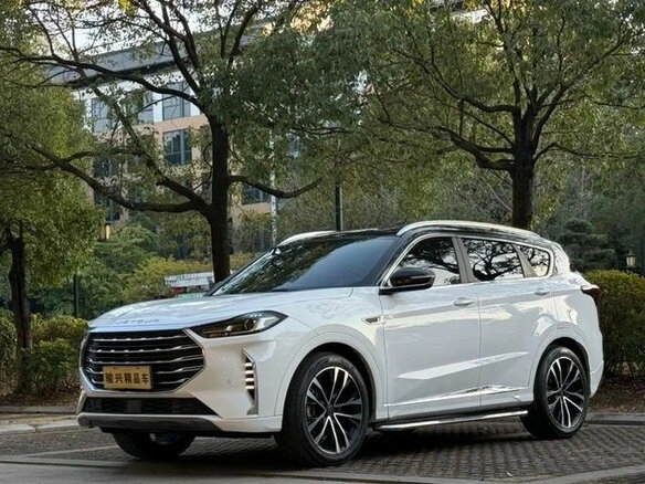 2022 Jetour X70+ I, белый, 1200000 рублей