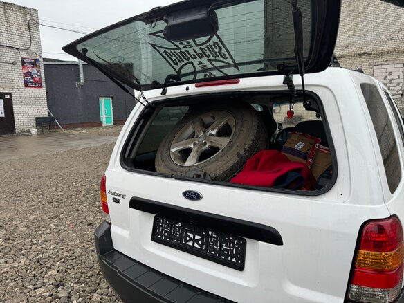 2004 Ford Escape I Рестайлинг, белый, 500000 рублей - вид 6