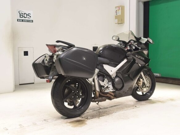 2006 Honda VFR 800, чёрный, 502000 рублей - вид 4