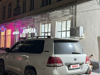 2011 Toyota Land Cruiser 200 Series, белый, 3600000 рублей, вид 4