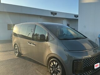 2022 Hyundai Staria I, серый, 6000000 рублей, вид 1
