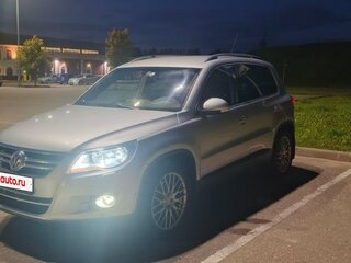 2010 Volkswagen Tiguan I, серебристый, 1370000 рублей, вид 1