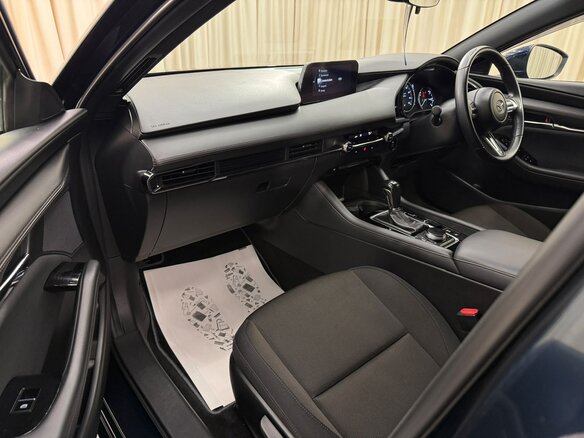 2021 Mazda 3 IV (BP), синий, 1899999 рублей - вид 12
