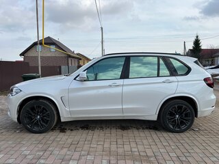 2015 BMW X5 25d III (F15), белый, 2590000 рублей, вид 3