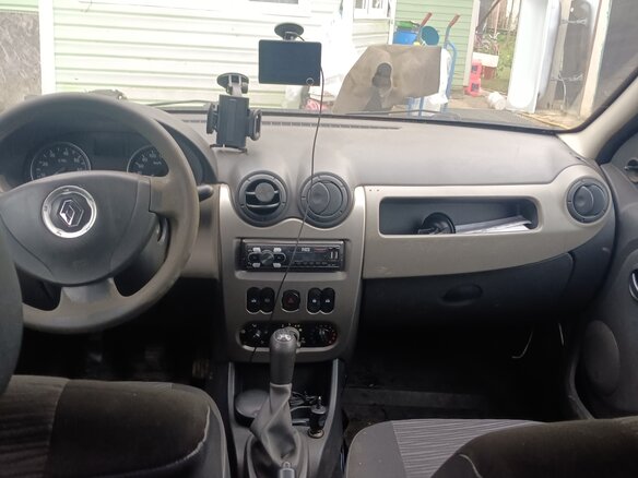 2012 Renault Logan I Рестайлинг, чёрный, 450000 рублей - вид 3