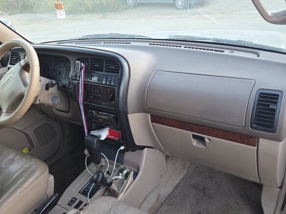 2000 Isuzu Trooper II, серый, 350000 рублей - вид 7