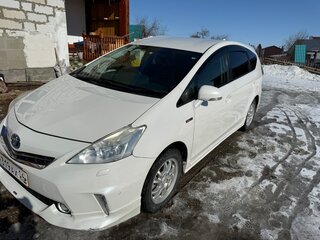 2011 Toyota Prius Alpha I (ZVW40/41), белый, 1300000 рублей, вид 1