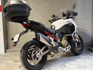 2022 Ducati Multistrada V4, белый, 1890000 рублей, вид 4
