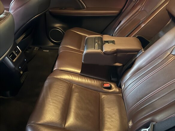2017 Lexus RX 200t IV, белый - вид 30