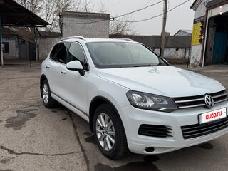 2013 Volkswagen Touareg II, белый, 2090000 рублей, вид 5