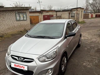 2011 Hyundai Solaris I, серебристый, 778000 рублей, вид 1