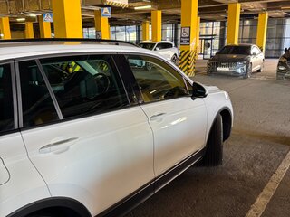 2021 Volkswagen Tiguan II Рестайлинг, белый, 2700000 рублей, вид 4