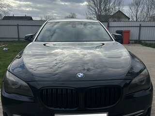 2009 BMW 7 серии 750i V (F01/F02/F04), чёрный, 1400000 рублей, вид 3