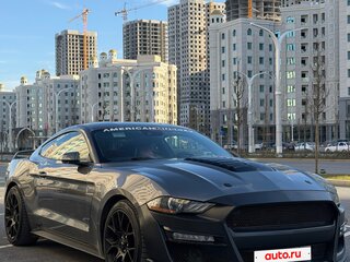 2021 Ford Mustang VI Рестайлинг, серый, 3500000 рублей, вид 2