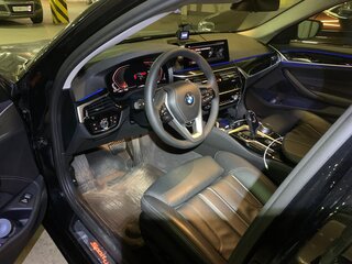 2020 BMW 5 серии 520d xDrive VII (G30/G31/G38), чёрный, 3600000 рублей, вид 3