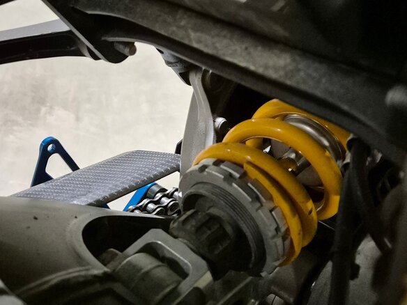 2015 Yamaha MT-09 (FZ-09), серебристый, 710000 рублей - вид 5