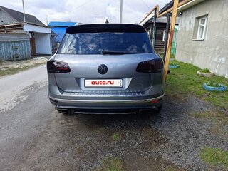 2016 Volkswagen Touareg II Рестайлинг, серый, 2500000 рублей, вид 4