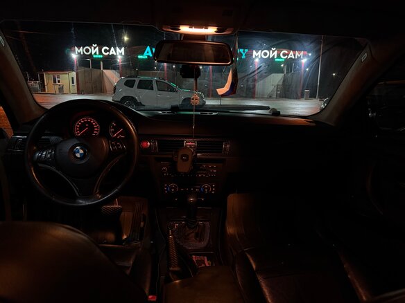 2009 BMW 3 серии 320i V (E90/E91/E92/E93), белый, 875000 рублей - вид 8