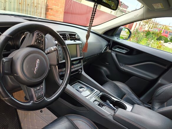 2016 Jaguar F-Pace I, белый, 2350155 рублей - вид 10