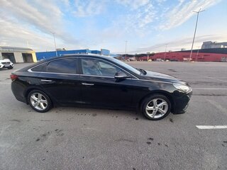 2019 Hyundai Sonata VII (LF) Рестайлинг, чёрный, 1600000 рублей, вид 2