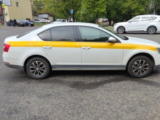 2020 Skoda Octavia III (A7) Рестайлинг, белый, 1550000 рублей, вид 2