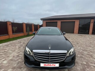 2017 Mercedes-Benz E-Класс 200 V (W213, S213, C238), чёрный, 2850000 рублей, вид 1
