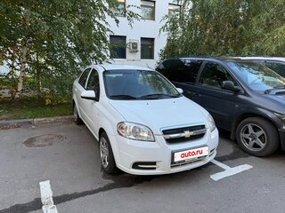 2011 Chevrolet Aveo I Рестайлинг, белый, 690000 рублей, вид 3