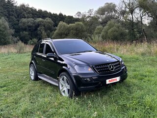 2005 Mercedes-Benz M-Класс 320 II (W164), чёрный, 1050000 рублей, вид 5