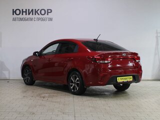 2017 Kia Rio IV, красный, 1199000 рублей, вид 4