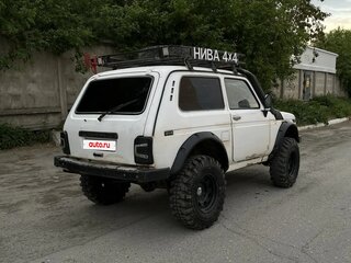 1998 Lada (ВАЗ) 2121 (4x4) I Рестайлинг, белый, 300000 рублей, вид 2