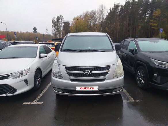 2008 Hyundai Starex, серебристый, 1000000 рублей