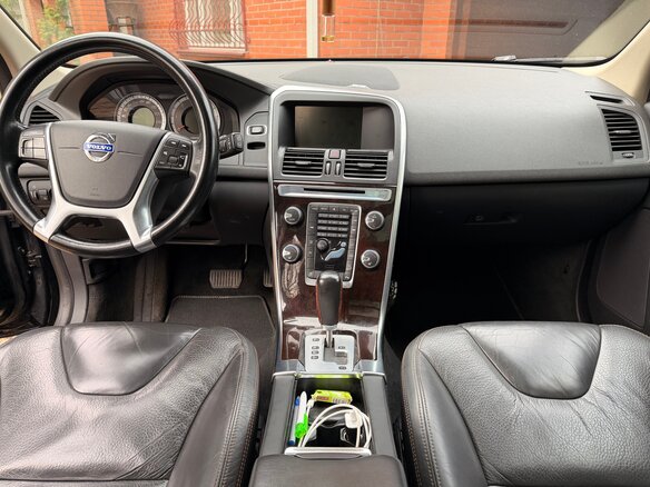 2012 Volvo XC60 I, чёрный, 1900000 рублей - вид 3