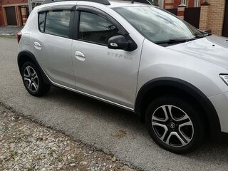 2018 Renault Sandero Stepway II Рестайлинг, серый, 1257000 рублей, вид 3