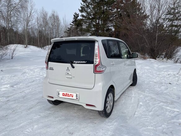 2017 Mitsubishi eK Custom I Рестайлинг, белый, 600000 рублей - вид 2