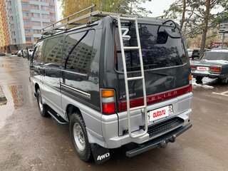 1994 Mitsubishi Delica III, чёрный, 1100000 рублей, вид 3
