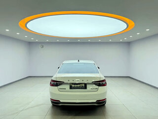 2023 Skoda Superb III Рестайлинг, белый, 1990700 рублей, вид 5
