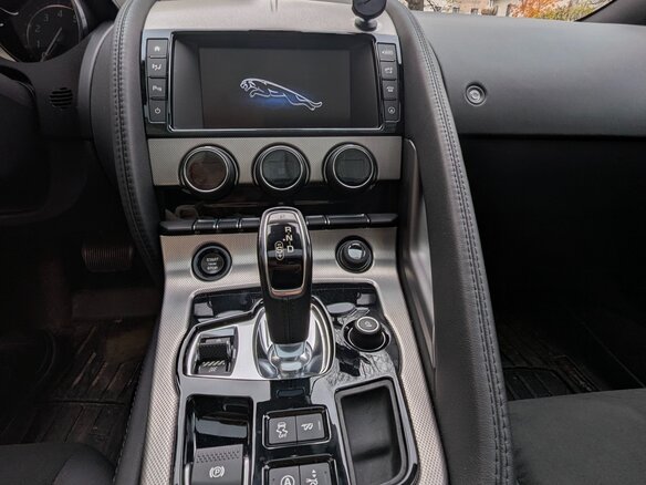 2015 Jaguar F-Type I, белый, 3000000 рублей - вид 23